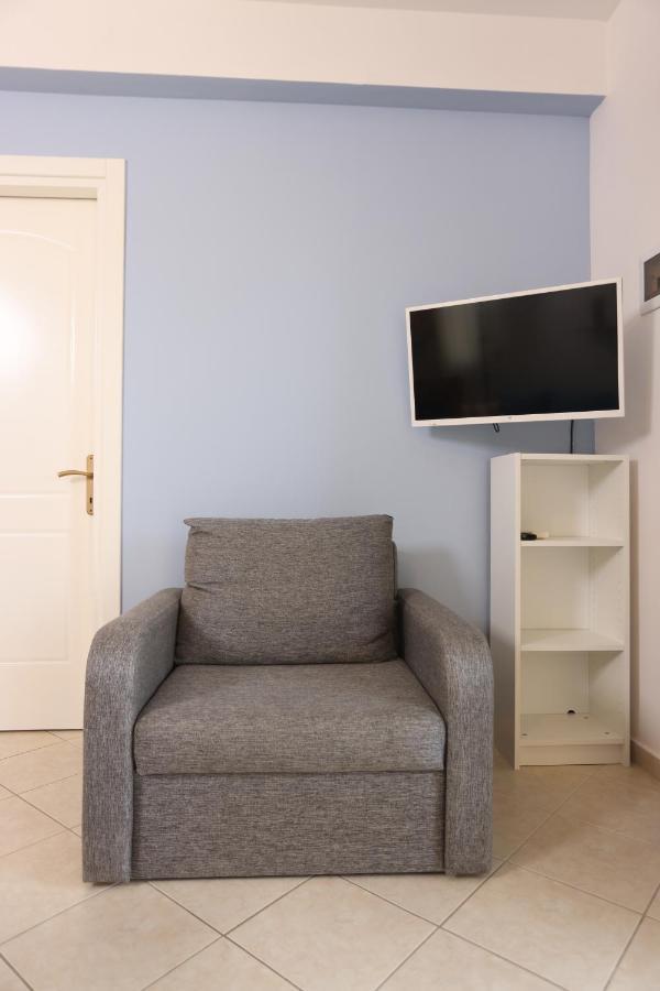פפקוהורי Summer Suite - Premium Apartment מראה חיצוני תמונה